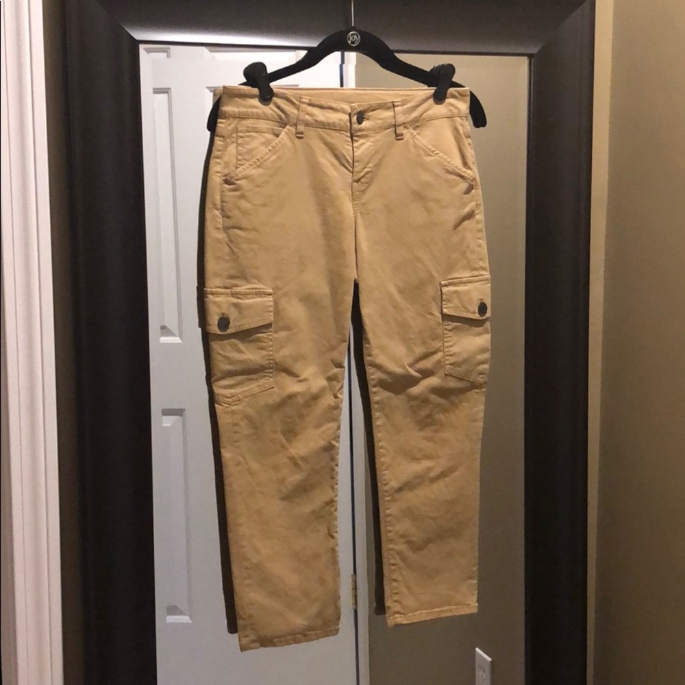 Talbots Signature Capri in size 4P/27